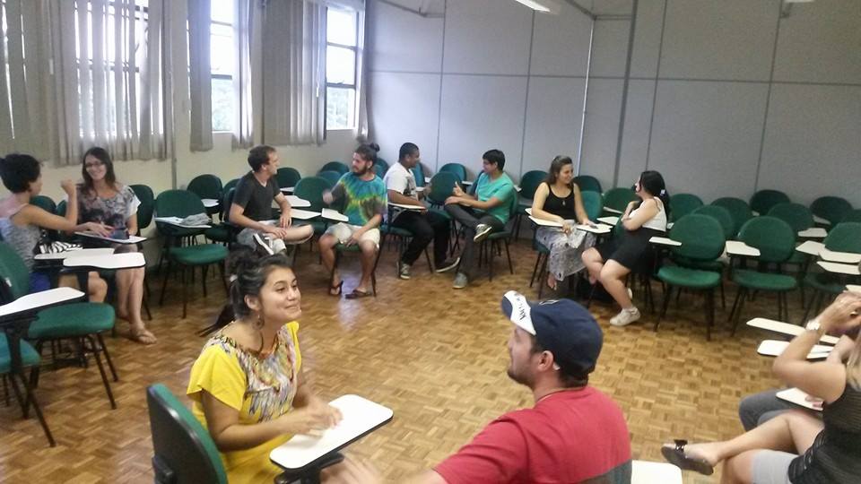 O projeto Talk em Libras oportuniza a prática da Língua de Sinais em diferentes contextos